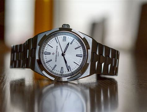 vacheron constantin overseas automatic review.